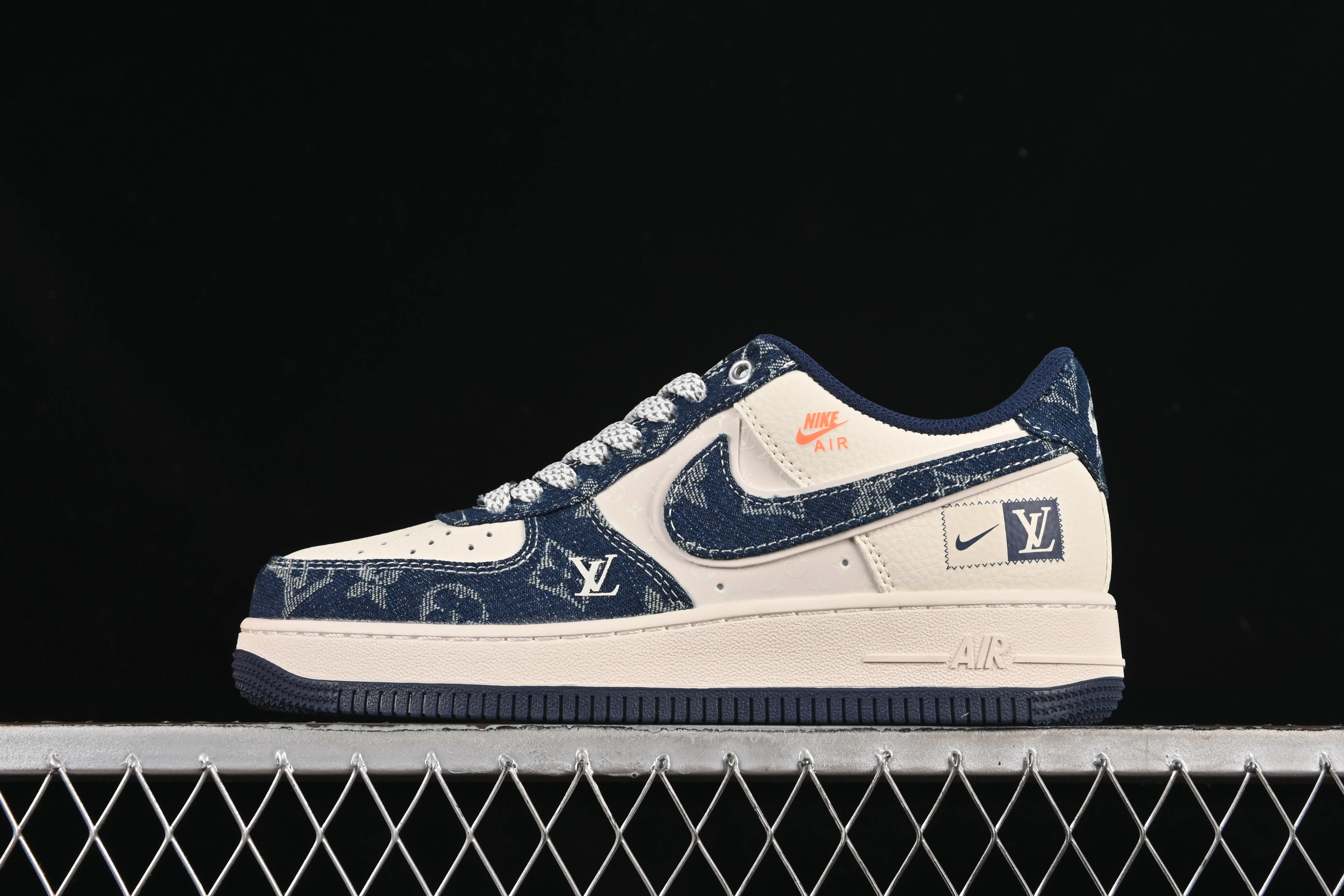 All categories Nk Air Force 1 Air Force series Nk Air Force 1 Low Air Force low-top Nike Air Force 1'07 Low LV joint forefoot blue denim Air Force 1 low-top casual sneakers YX5066-355